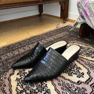 Intentionally blank mule